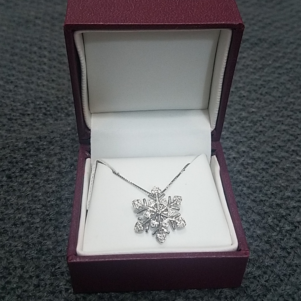 Helzberg Diamond Snowflake Necklace